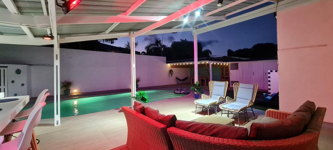Family Villa With Big Pool And Absolute Privacy Willemstad Zewnętrze zdjęcie