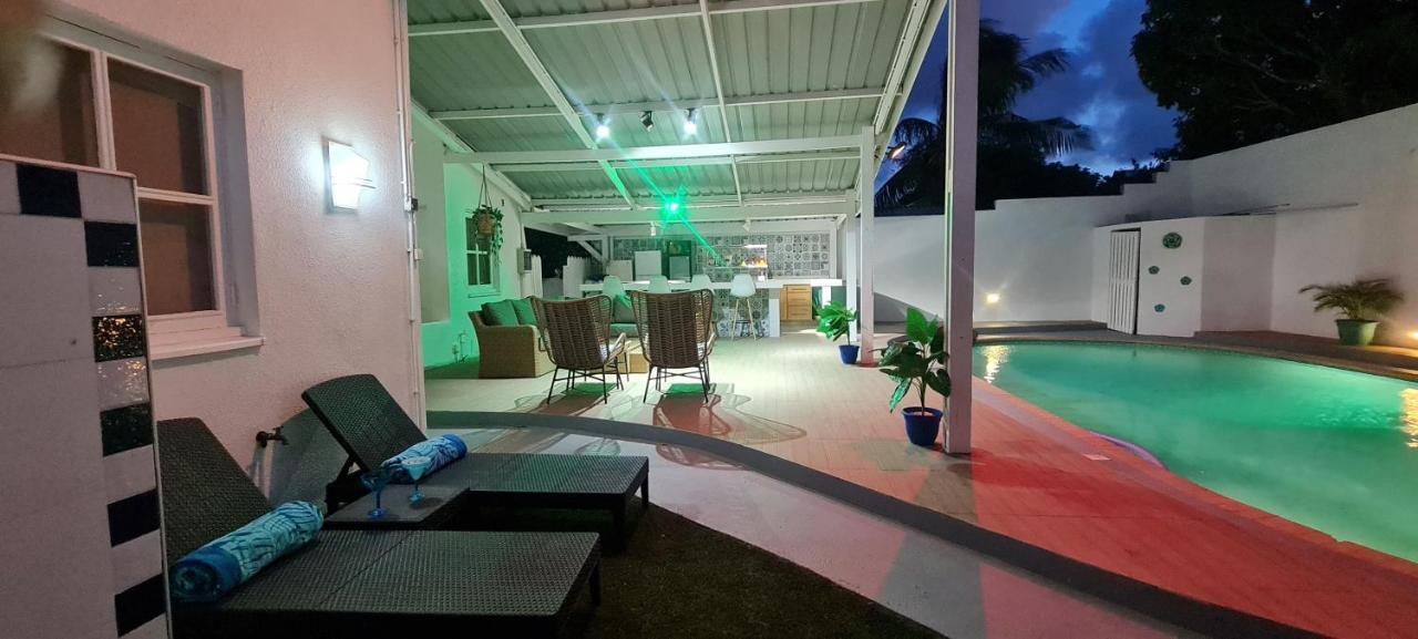 Family Villa With Big Pool And Absolute Privacy Willemstad Zewnętrze zdjęcie